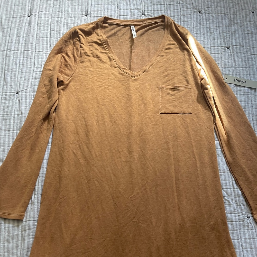 Tresics brand Long Sleep midi dress size L in mustard . New with tags